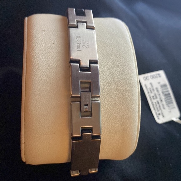 NWT MACY’S MEN’S REG $200 STAINLESS STEEL GREEK KEY REVERSIBLE BRACELET - Picture 6 of 9